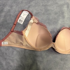 新品未使用　ルシアン　ノンワイヤーブラ　ピンク　LLの画像