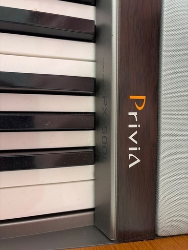 ピアノ　PriviA