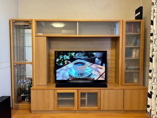 テレビボード　壁面収納　飾り棚付