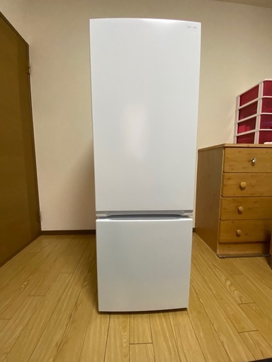 冷蔵庫　　（美品）
YAMADAセレクト2024年製179L