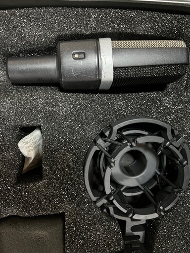 AKG  C214 中古