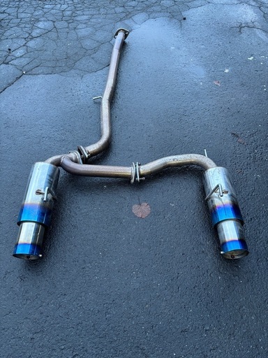 Z33  社外マフラー　左右出し　センター パイプ付