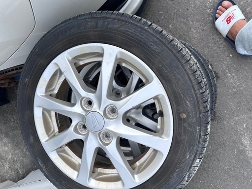 ダイハツ　14インチ　純正ホイールタイヤ　４本155/65R14 タイヤ製年2023年　溝あり