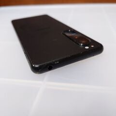 破損あり SONY Xperia 5 III SOG05 ブラック　スマホの画像