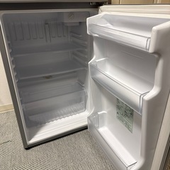 冷蔵庫2ドアAQR-111Fの画像