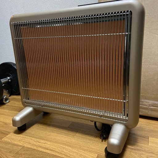 遠赤外線暖房器 N750L-GR サンルミエ エクセラ750 電気ストーブ (背脂 