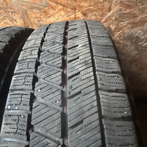 バリ山　BRIDGESTONE ブリヂストン　VRX3 155/65R14 スタッドレス　タイヤ　2022年製　14インチ