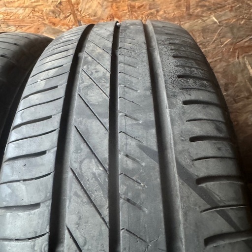 バリ山　GOODYEAR グッドイヤー　DURAGRIP 195/65R15 夏タイヤ　2021年製　15インチ