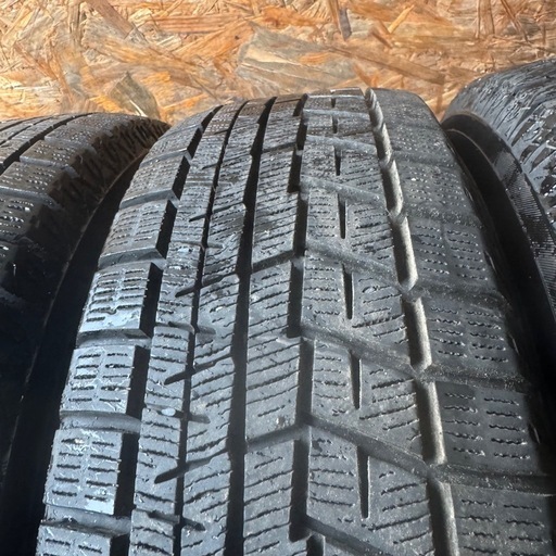 バリ山　YOKOHAMA ヨコハマ　IG60 185/65R15 スタッドレス　タイヤ　2020年製　15インチ
