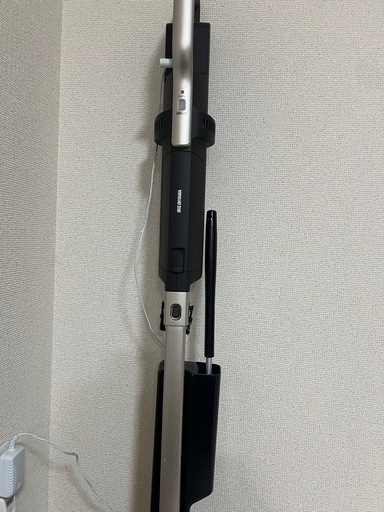 掃除機（アイリスオーヤマ）静電気モップ付　　バック式！※詰め替えパックお付けします。