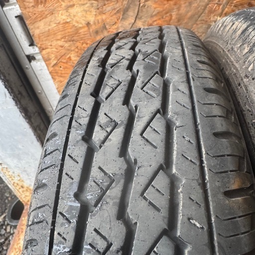 バリ山　BRIDGESTONE K370 145/80R12 80/78N LT 夏タイヤ　2025年製　12インチ_1