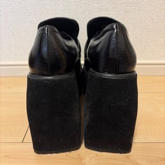 EMODA 厚底ローファーの画像