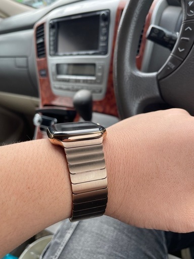 Apple Watch series10  GPS＋Cellular ゴールドチタニウム