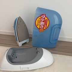 【譲り先決まっております】HITACHI アイロン ケース付き 動作OK の画像