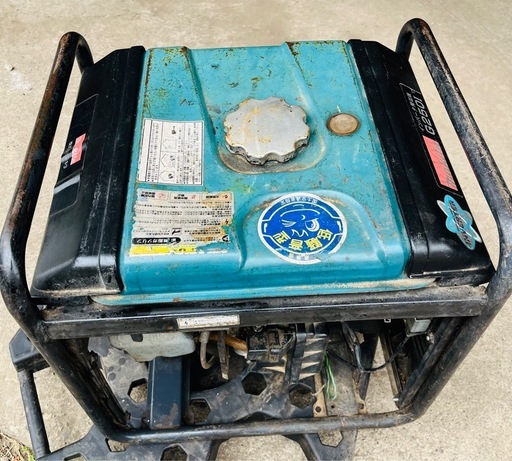 今月引き取れる方！ makita マキタ インバーター式 発電機 G250i 動作確認済み