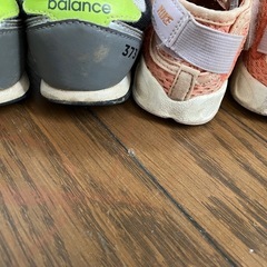 NIKEサンダル.ニューバランススニーカー
の画像