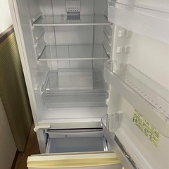 SHARP 冷蔵庫の画像
