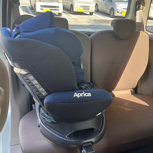 アップリカ　ディアターン　プラス　ISOFIX