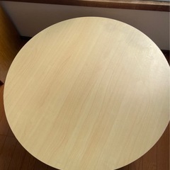 丸いこたつ/テーブルの画像