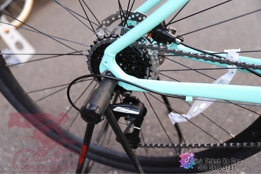 新車　BIANCHI ( ビアンキ ) クロスバイク C SPORT2 DISC ( C スポーツ2 ディスク )  43