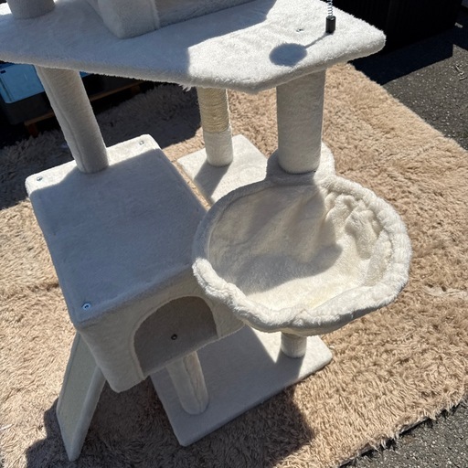 未使用品　キャットタワー