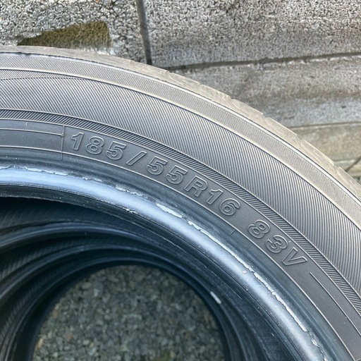 21年製夏タイヤ4本 185/55R16  ヨコハマブルーアース AE01