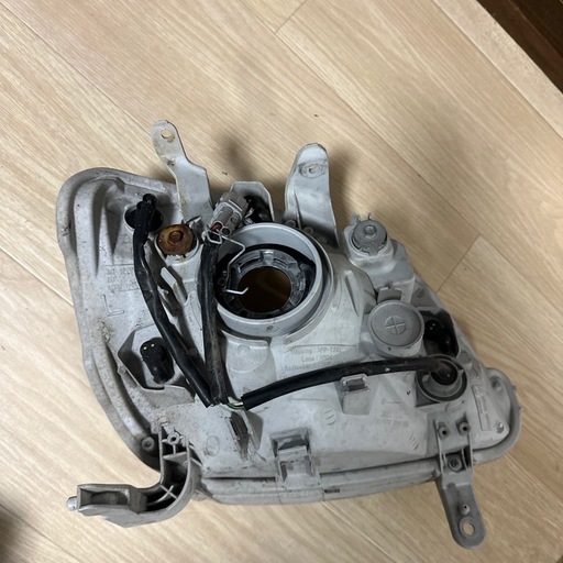 l250 ミラ 左ヘッドライト