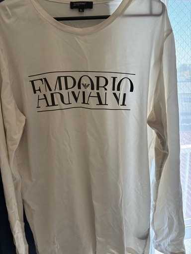 長袖Tシャツ
