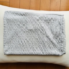 【4/9(木)まで】まくら 枕 大サイズ 枕カバーつき　未使用に近いの画像