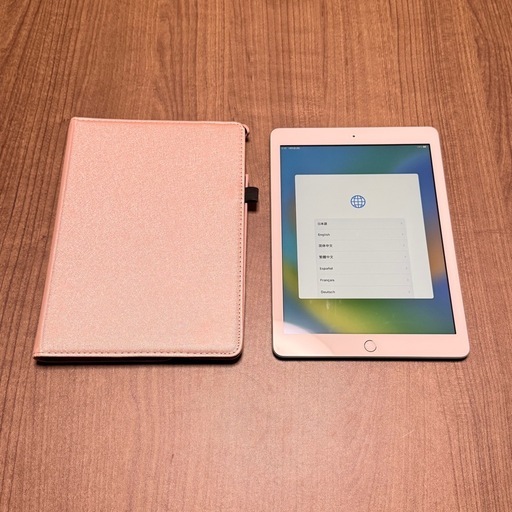 apple ipad  第五世代  32GB ホワイト②