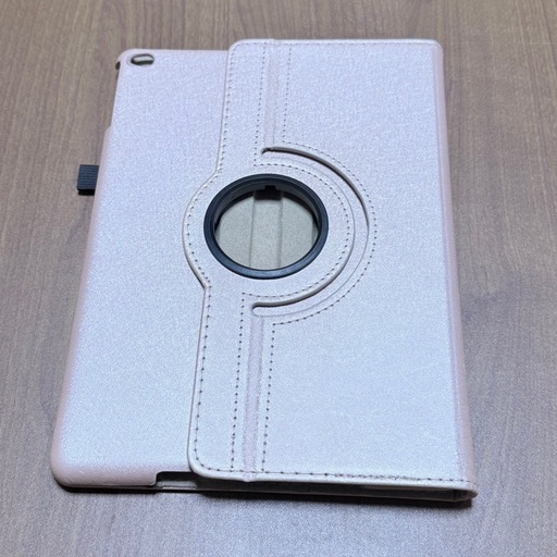 apple ipad  第五世代  32GB ホワイト②