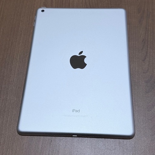 apple ipad  第五世代  32GB ホワイト②