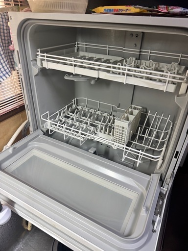 稼働品☆Panasonic 食器洗い乾燥機 NP-TH1 食器洗い機 食洗機