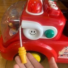 赤ちゃん乗るアンパンマン車ジャンク品の画像