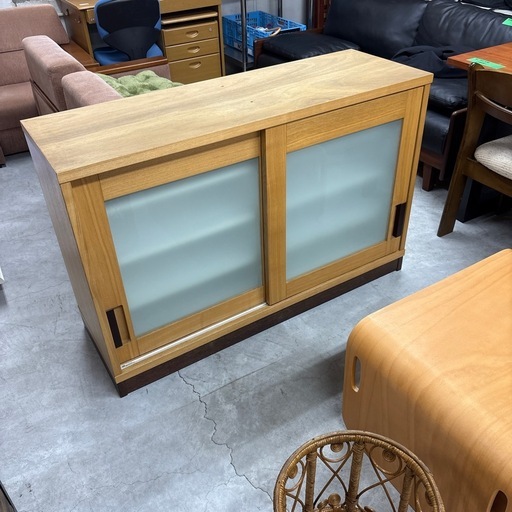 木製キャビネット