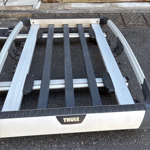 THULE ルーフキャリアボックス 