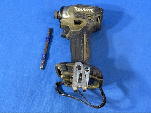 D79◇マキタ インパクトドライバ◇18V◇本体のみ◇ビット付◇TD173D