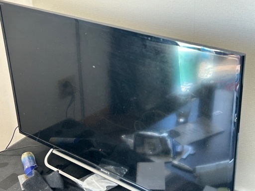 洗濯機，電子レンジ、デスク、テレビ，掃除機