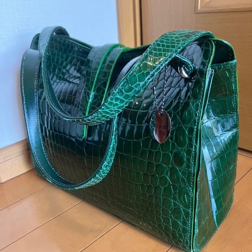 クロコダイル　バッグ