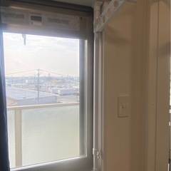 突っ張り物干し竿の画像