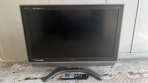 SHARP 32V液晶テレビ (コムちゃん.) 下土狩のテレビ《液晶テレビ》の 