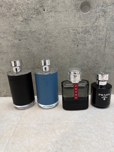 PRADA 香水
