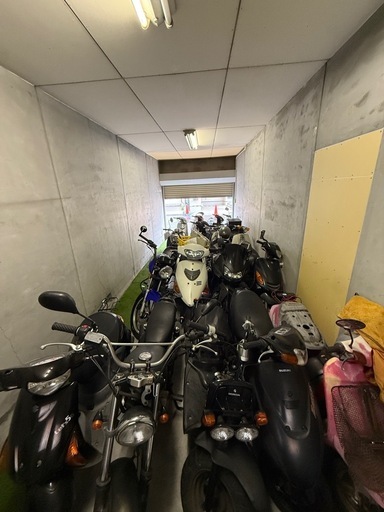 バイクガレージ内一式