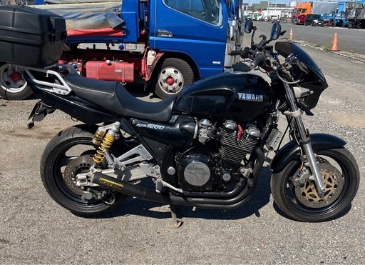 値引き可
XJR1200 車検R9年8月乗って帰れます