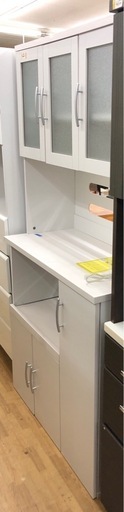 【ドリーム川西店御来店限定】☆ジモティー見たよ♪割引☆  3枚扉食器棚 WHT クリーニング済み 【2125560000057950】