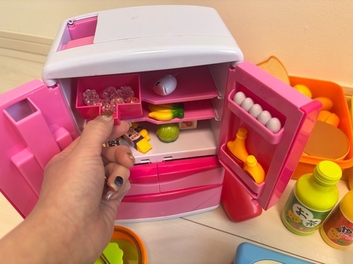 おままごとキッチンIKEA、アンパンマン　レジスター、ショッピングカート、冷蔵庫、炊飯器、皿、カトラリー　おままごと一式
