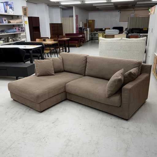 【超美品‼️】定価189,000円♪ クラスティーナ 210cm幅3人掛けカウチソファ(DEN-デン-) 羽毛クッション 布製ブラウン