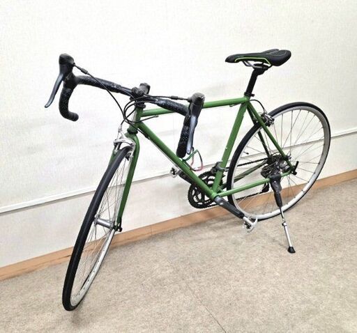 ロードバイク クロスバイク 8段変速 街乗り サイクリング 楽々メンテ 運動不足解消 700×28C 28-622 通勤通学