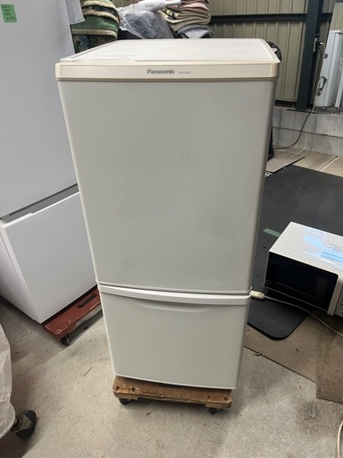 2018年製Panasonicノンフロン2ドア冷蔵庫138L/ホワイト系 (フライズ 