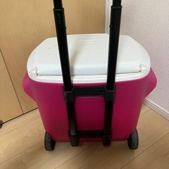 コールマン クーラーボックス キャスター付きの画像